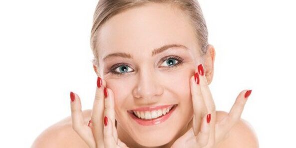 Perform gymnastic facial exercises to rejuvenate the skin around the eyes