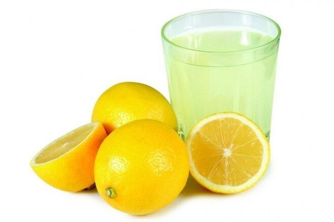 Lemon rejuvenates the skin